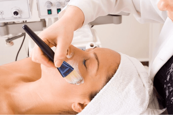 Chemical Peel Training Course with Cosmetic Courses (1)